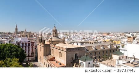 Panoramic cityscape of the historical centre of 39737443
