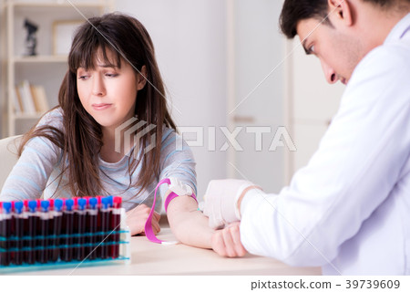 Patient during blood test sampling procedure taken Patient during blood test sampling procedure taken 39739609