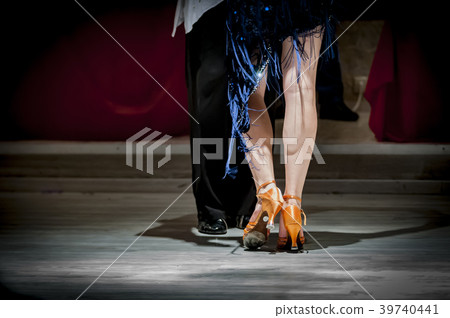 legs of a couple who dance in competition 39740441