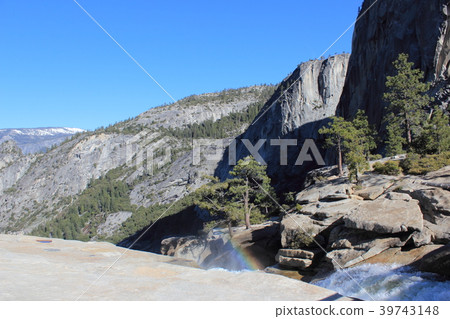 Nevada Falls in Yosemite National Park 39743148