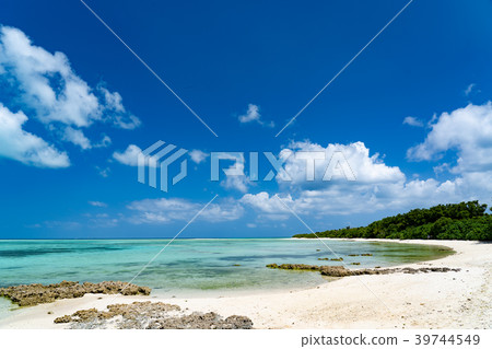 Kaiji beach (Okinawa) Kaiji beach (Okinawa) 39744549