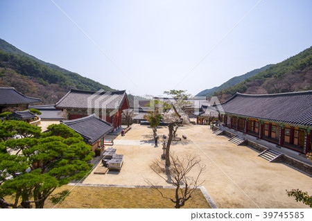 Hwaeomsa (Historic Site No. 505), Jiri Mountain, Gurye-gun, Jeonnam 39745585