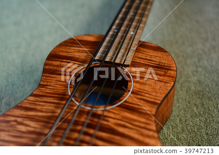 Ukulele base Ukulele base 39747213