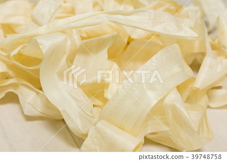 Canna waste Canna waste 39748758