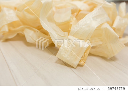 Canna waste Canna waste 39748759