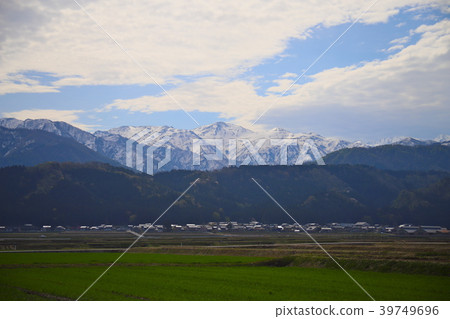 富山縣Shimoshinkawa-gun Asahi-cho四月的Shirahama-dake 39749696