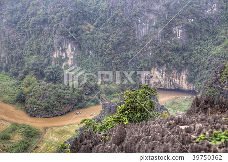 Tam Quoc, Nimbin, Vietnam, World Heritage Site 39750362