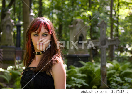 Gothic girl Gothic girl 39753232