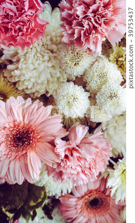 Bouquet of colorful flowers 39753437