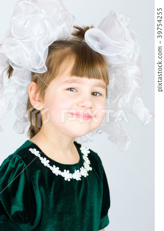 Happy child 39754255