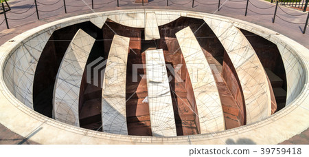 Architectural astronomical instruments at Jantar 39759418