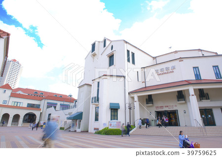 Takarazuka Grand Theater, Takarazuka Bow Hall Takarazuka Grand Theater, Takarazuka Bow Hall 39759625