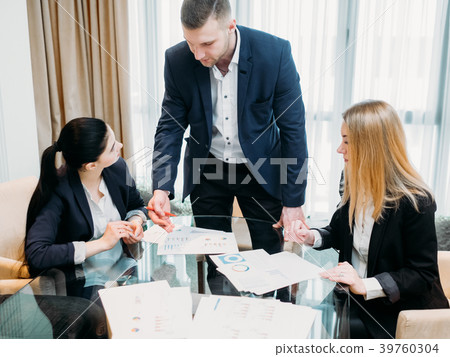 business meeting leadership team chief instruction 39760304