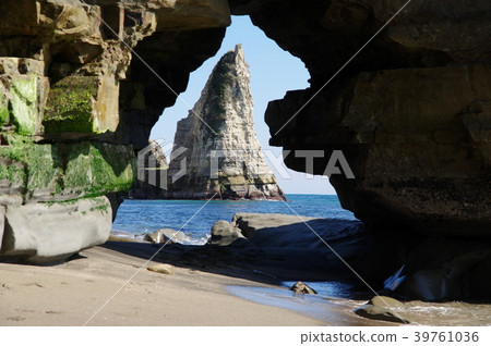 Ohatsuki Coast (Onjuku Town, Chiba Prefecture) 39761036