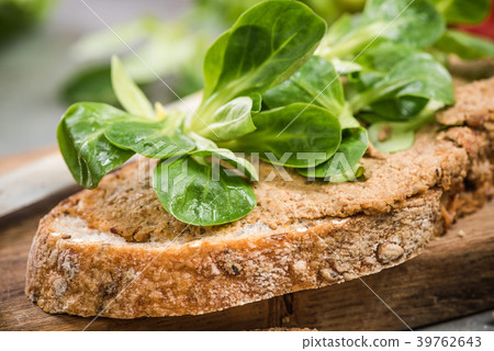 Wholegrain bread with pate and salad Wholegrain bread with pate and salad 39762643