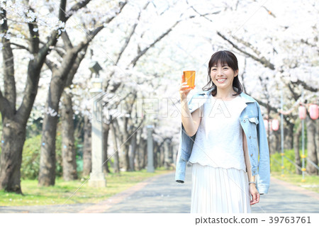 看花的女人 看花的女人 39763761