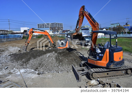 Civil engineering construction site using a small hydraulic excavator Civil engineering construction site using a small hydraulic excavator 39764194
