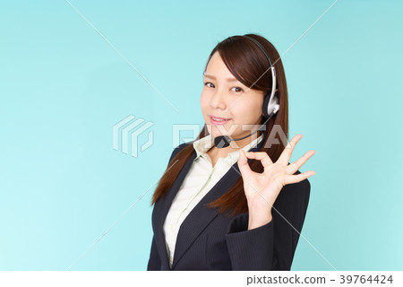 A smiling operator A smiling operator 39764424
