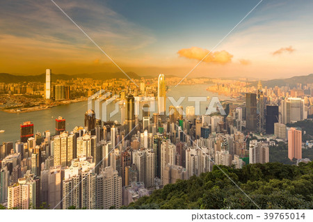 The Peak view of Hong Kong business downtown  39765014