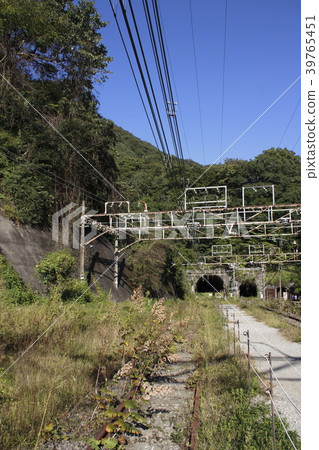 At Kumanodaira, the path of Aoi's Apt 39765451
