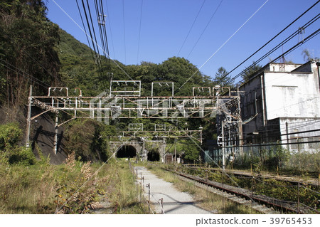 At Kumanodaira, the path of Aoi's Apt 39765453