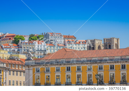 Lisbon, Portugal skyline at Sao Jorge Castle Lisbon, Portugal skyline at Sao Jorge Castle 39770136