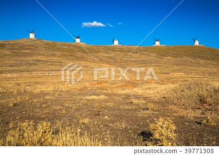 Famous windmills in Consuegra at sunset, 39771308