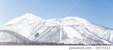 Niseko Annupuri (skiing spot distant view panorama) 39773312
