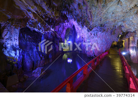 Mangyeongdo Ryugu Bridge（岡山縣新見市） 39774314