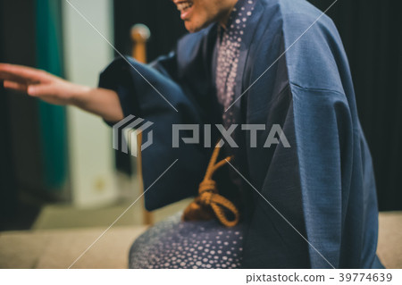 comic storytelling, rakugo, dais 39774639