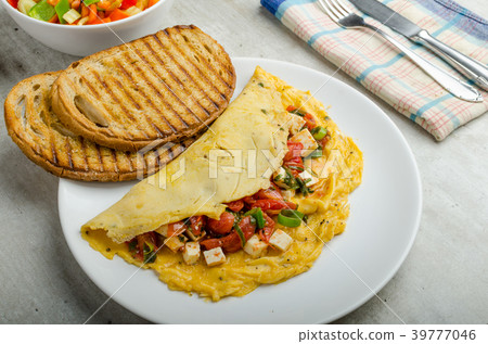 Mediterranean-Style Omlette 39777046