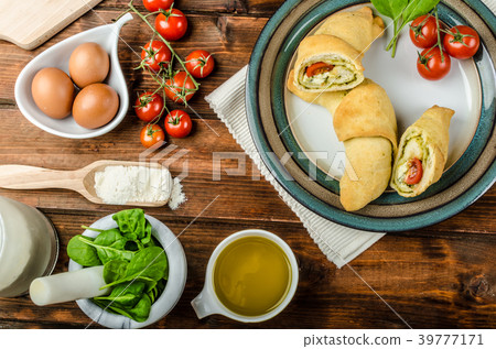 Home calzone rolls Home calzone rolls 39777171