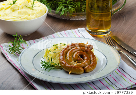 Christmas fried wine sausage Christmas fried wine sausage 39777389