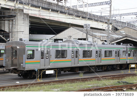 在大宮綜合車輛中心檢查的205系列列車 39778689