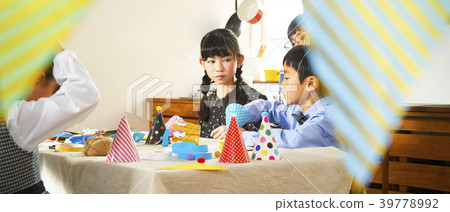 Children preparing for the party Children preparing for the party 39778992
