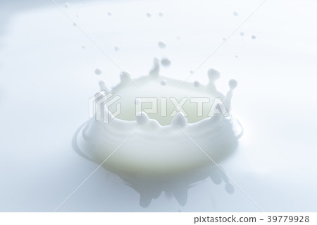 Milk Crown Milk Crown 39779928