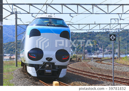 Panda Kuroshio No. JR 287 Panda face Express Train Kuroshio 34 Panda Kuroshio No. JR 287 Panda face Express Train Kuroshio 34 39781832