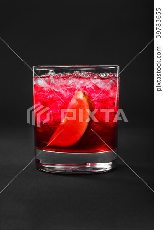 Summer cocktail on isolated black background 39783655