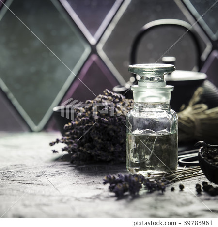 Tea and SPA composition 39783961
