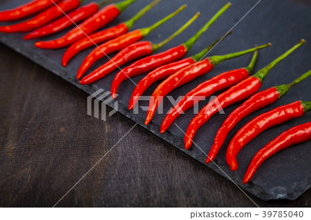 Red chilli pepper Red chilli pepper 39785040