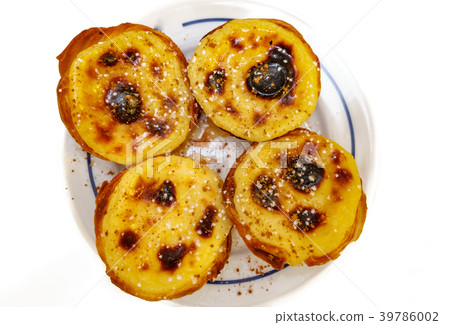 Top view of plate with pasteis de nata Top view of plate with pasteis de nata 39786002