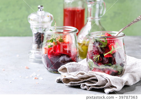 Beetroot and strawberry salad 39787363
