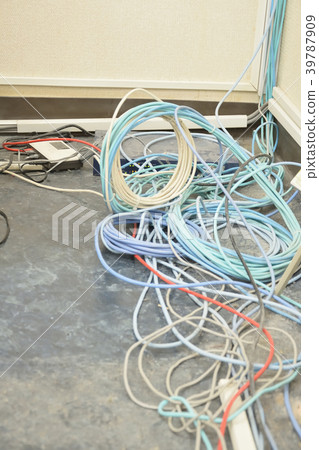 LAN cable wiring work before arrangement LAN cable wiring work before arrangement 39787909