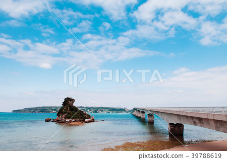 Kouri bridge at Kouri island, Naha, Okinawa, Japan Kouri bridge at Kouri island, Naha, Okinawa, Japan 39788619