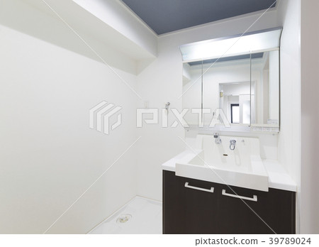 Apartment Renovation Washroom construction example Apartment Renovation Washroom construction example 39789024