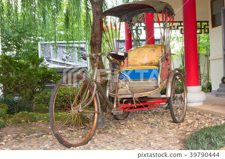 tricycle tricycle 39790444