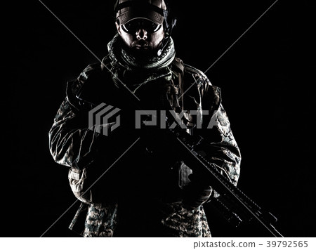 US Marine Soldier 39792565