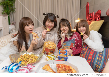 Pajama Party Pizza Snack Nachos 39795003