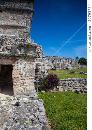 Majestic ruins in Tulum, Mexico Majestic ruins in Tulum, Mexico 39795734