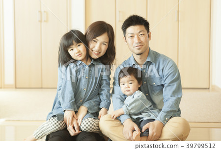 Family family Family family 39799512